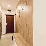 Flexihome Sk - Komenskeho - Private Parking Spot - Ultra Modern And Stylish * Košice