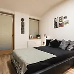 Appartamento Flexihome Sk - Komenskeho - Private Parking Spot - Ultra Modern And Stylish *