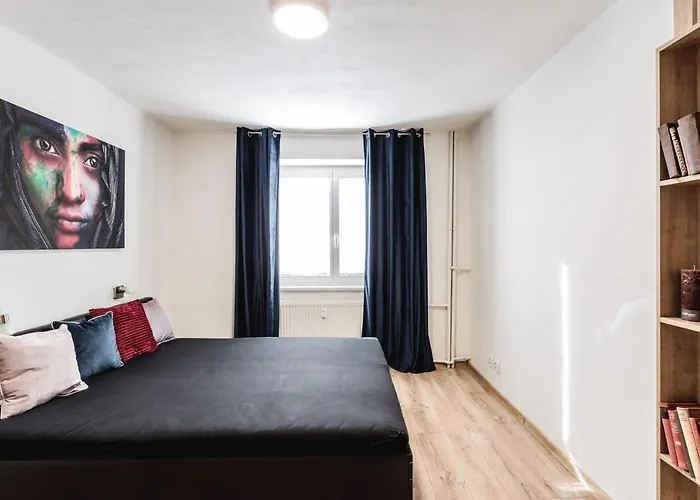 Flexihome Sk - Komenskeho - Private Parking Spot - Ultra Modern And Stylish Appartamento *