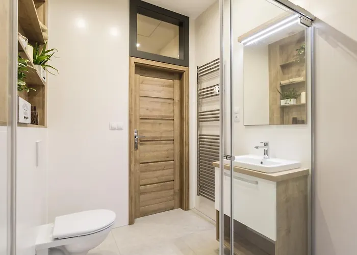 Appartamento Flexihome Sk - Komenskeho - Private Parking Spot - Ultra Modern And Stylish