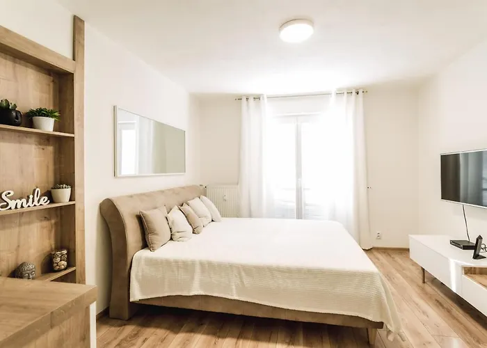 Flexihome Sk - Komenskeho - Private Parking Spot - Ultra Modern And Stylish Appartamento Košice